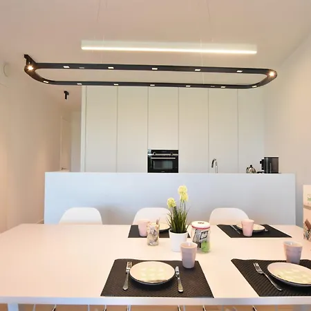 Bright Coastal Family Escape, Cleaning Included