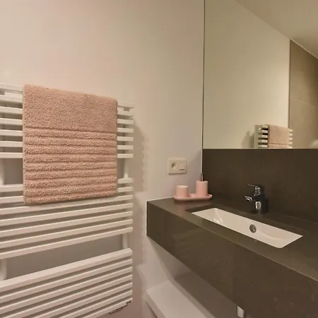 Bright Coastal Family Escape, Cleaning Included